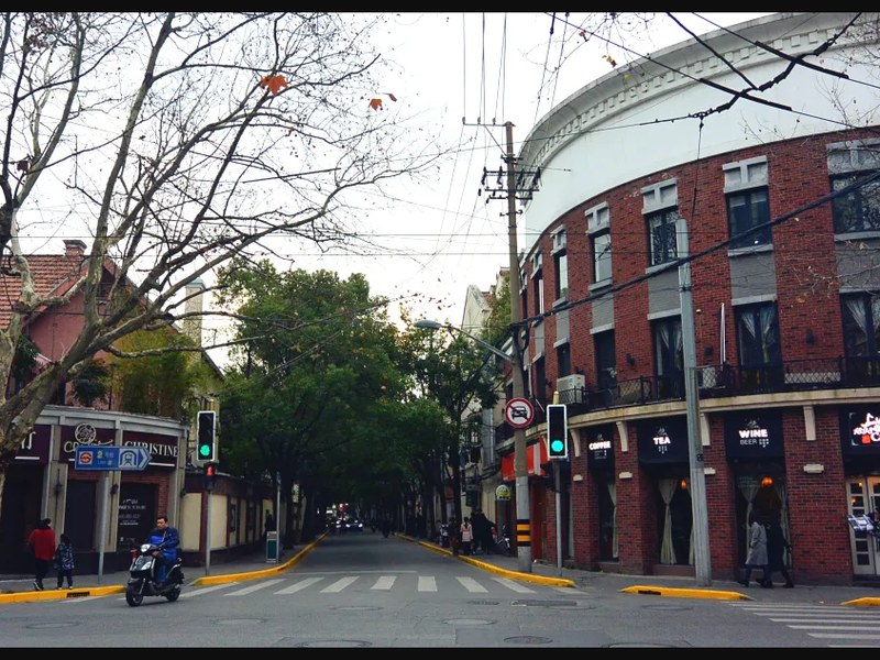 上海愚园路百年老洋房梧桐树 跨界美学街区