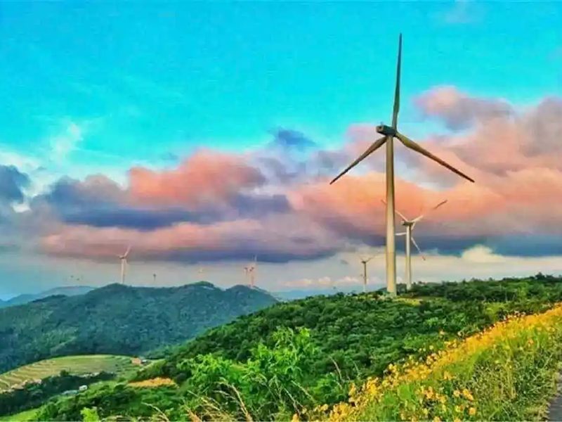 驴屋户外 风车公路徒步 宫崎骏式风景